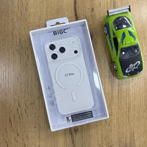 Protective прозрачный чехол mag safe