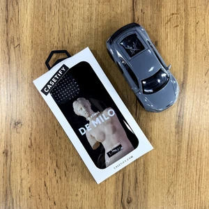 De milo case for 16 pro max