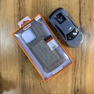 Carbon case + card holder for 16 pro max