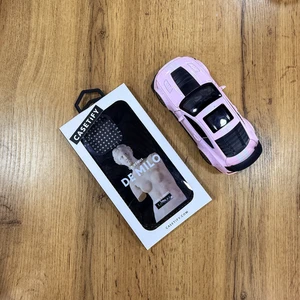 De milo case на 16 pro