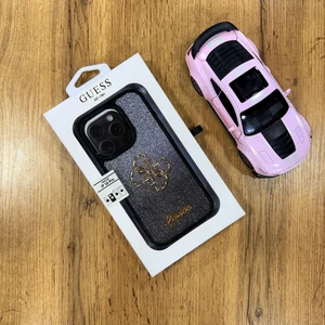 Guess case на 16 pro
