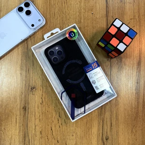 Wiwu premium carbon на 15 Pro max